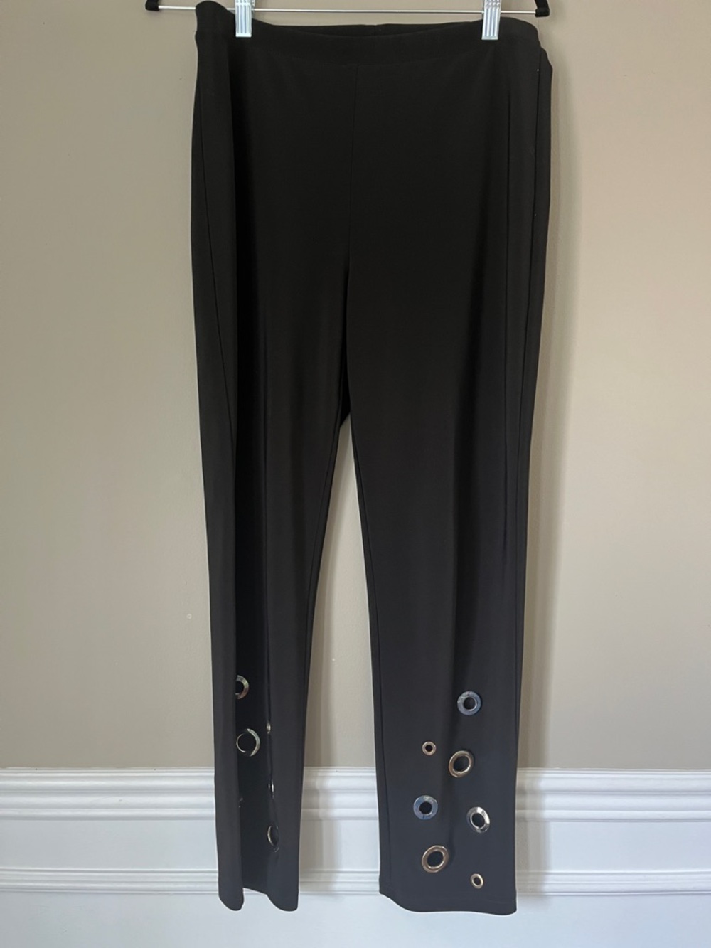 Joseph Ribcoff Black Women's Grommet Detail Straight-Leg Pants, Size 10